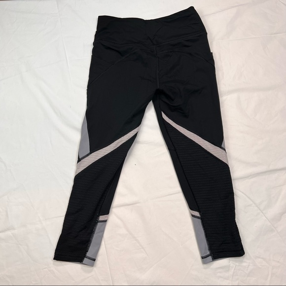 VICTORIA SECRET SPORT Knockout VSX Women's Leggings Black Size Small A030222 - Picture 2 of 5